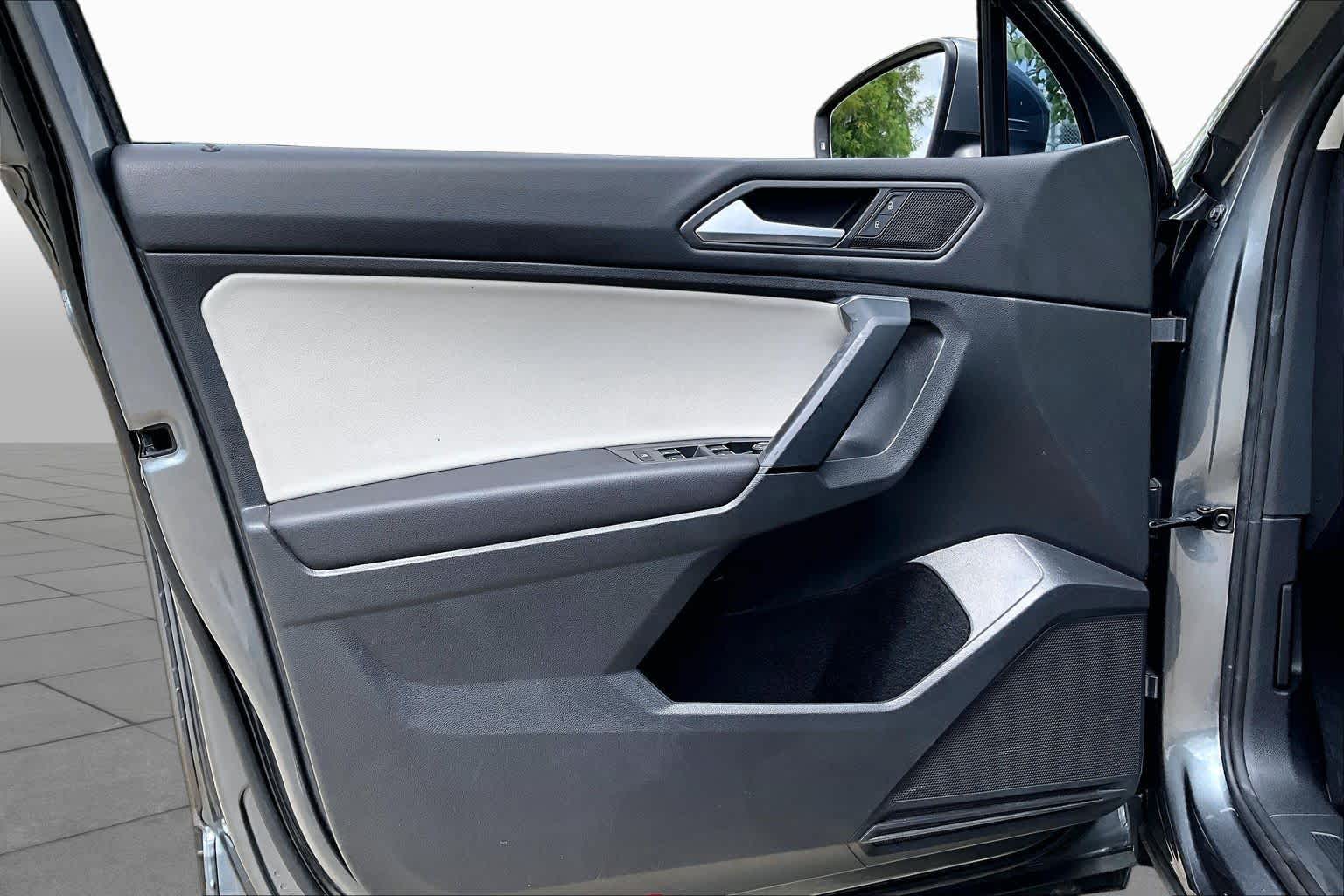 2019 Volkswagen Tiguan SE Platinum Gray Metallic at Group 1 GMC Buick South