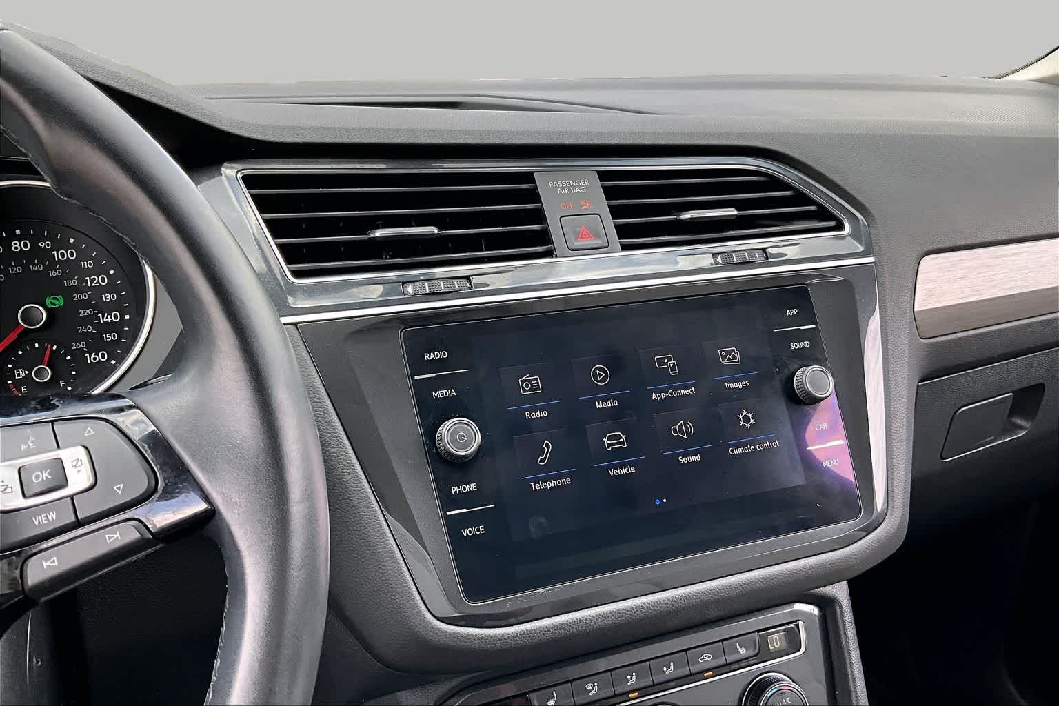 2019 Volkswagen Tiguan SE Platinum Gray Metallic at HGreg Houston