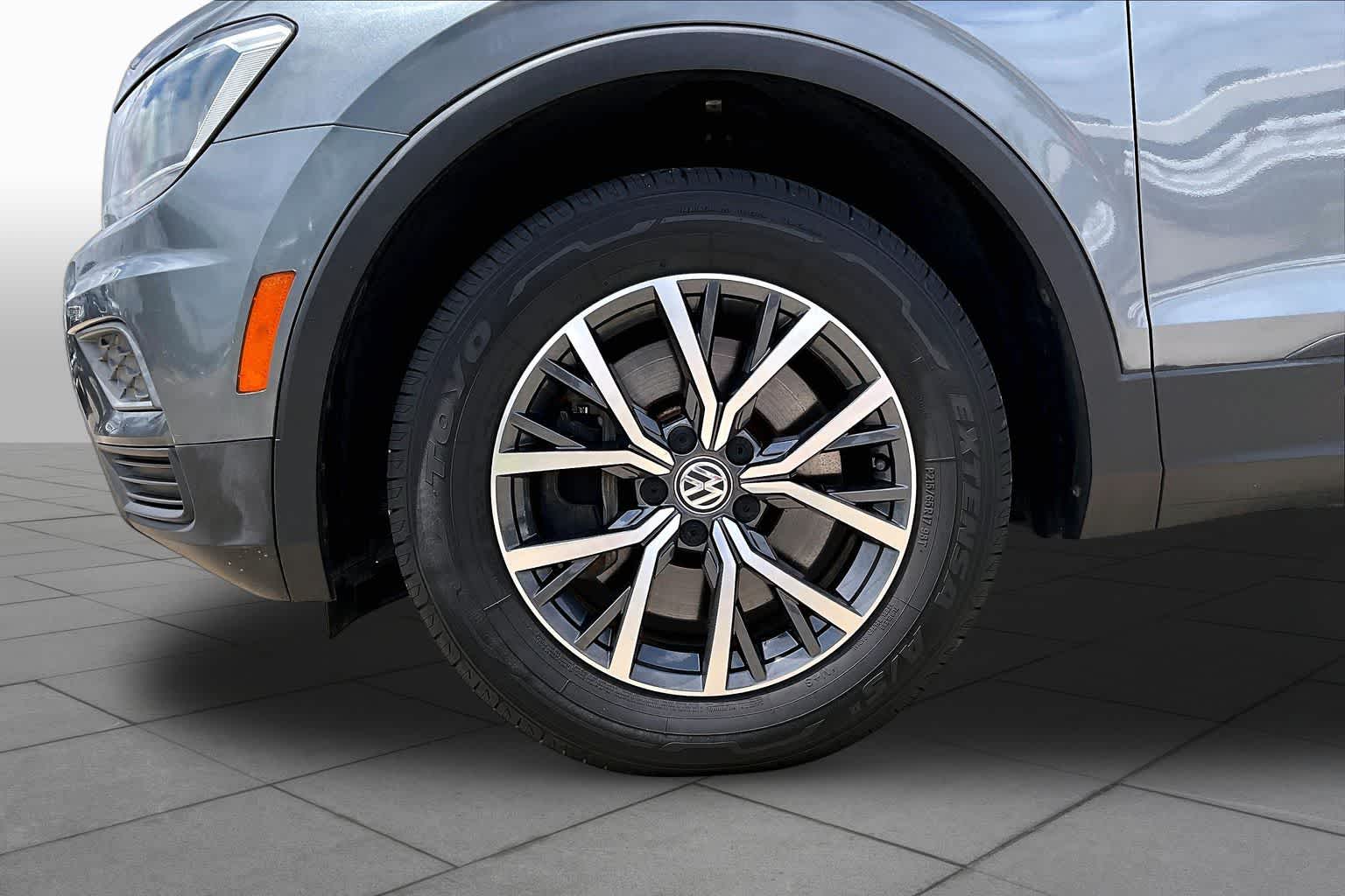 2019 Volkswagen Tiguan SE Platinum Gray Metallic at HGreg Houston