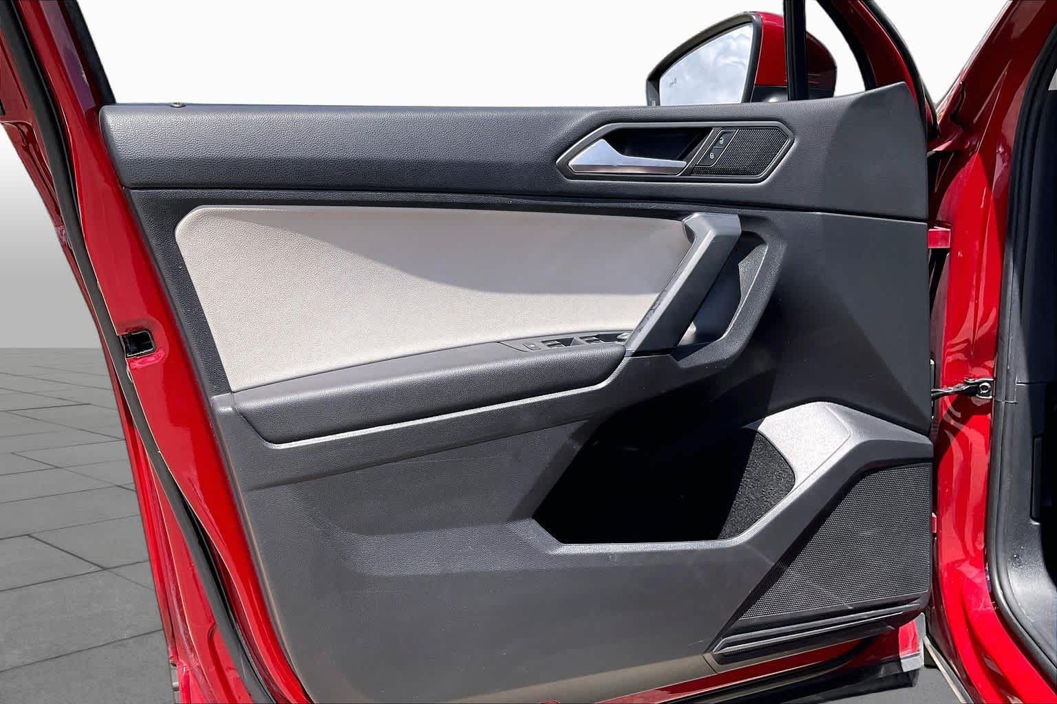 2019 Volkswagen Tiguan SE Cardinal Red Metallic at AutoNation USA Katy