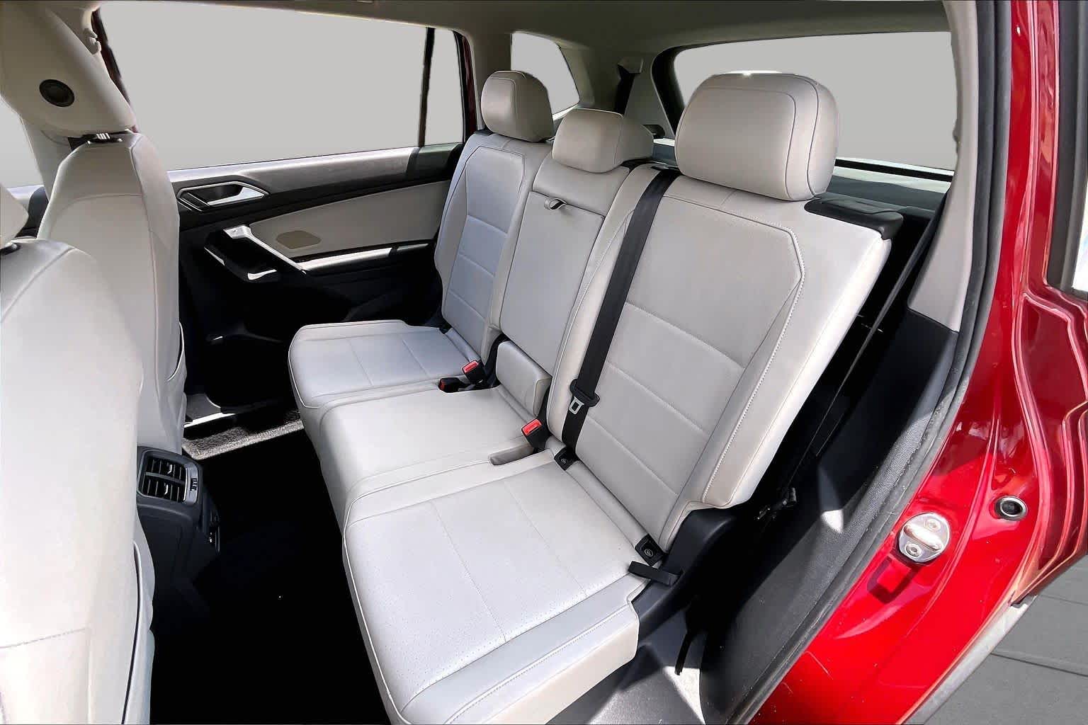 2019 Volkswagen Tiguan SE Cardinal Red Metallic at AutoNation USA Katy