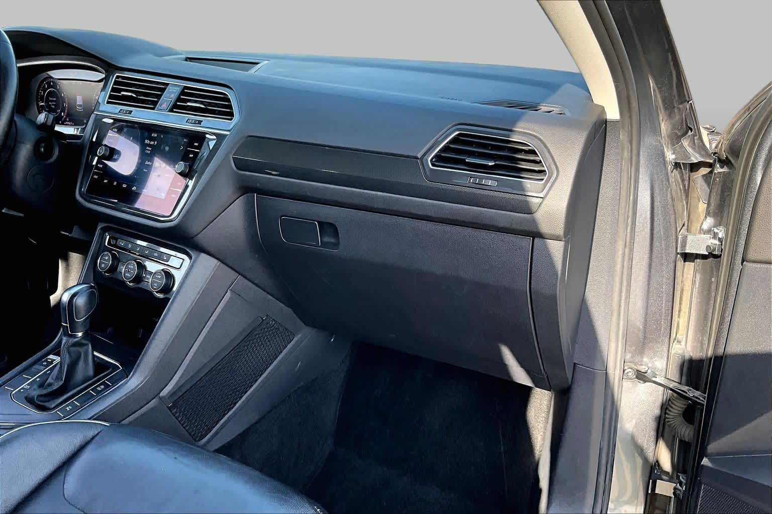 2018 Volkswagen Tiguan SEL Premium Platinum Gray Metallic at Beck & Masten Kia