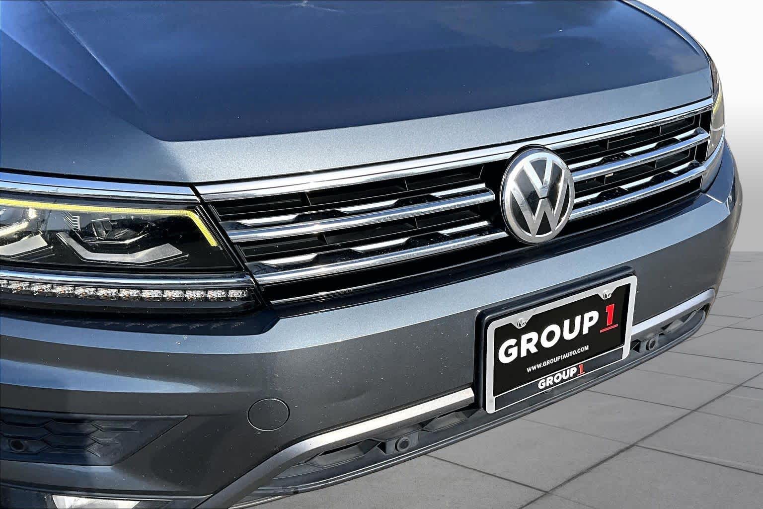 2018 Volkswagen Tiguan SEL Premium Platinum Gray Metallic at Beck & Masten Kia