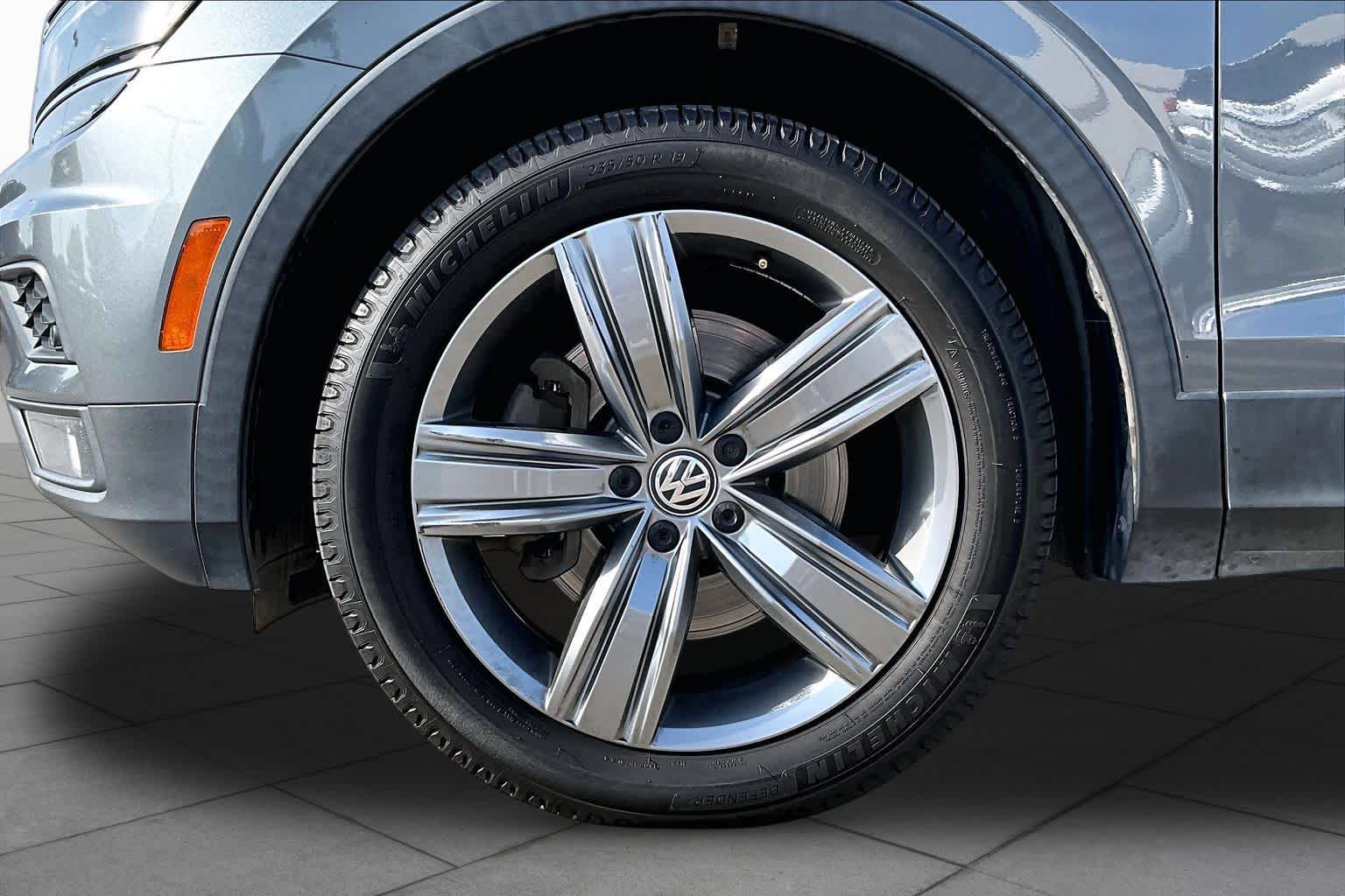 2018 Volkswagen Tiguan SEL Premium Platinum Gray Metallic at Beck & Masten Kia