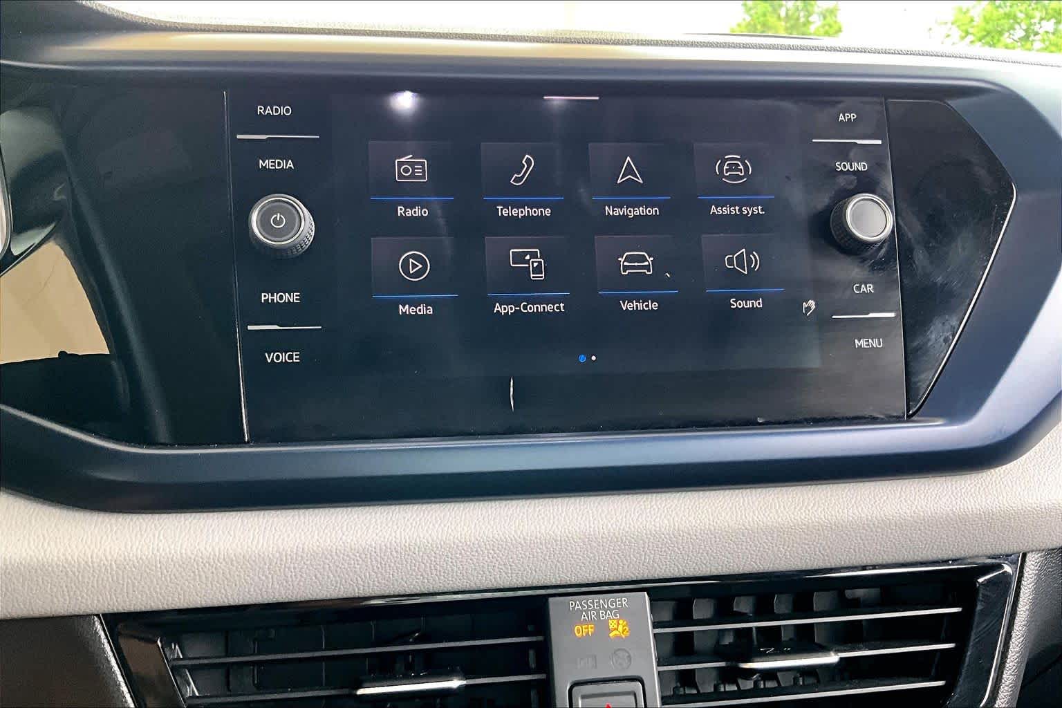 2023 Volkswagen Taos SE Pure Gray w/Black Roof at Westside Kia