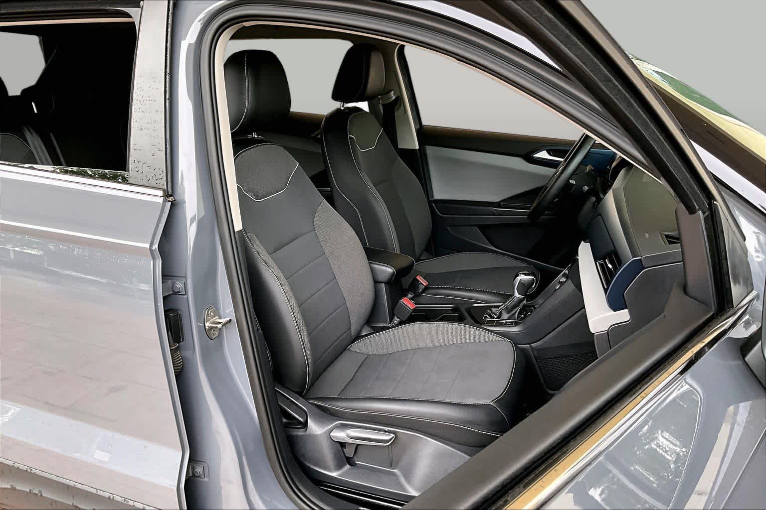 2023 Volkswagen Taos SE Pure Gray w/Black Roof at Westside Kia