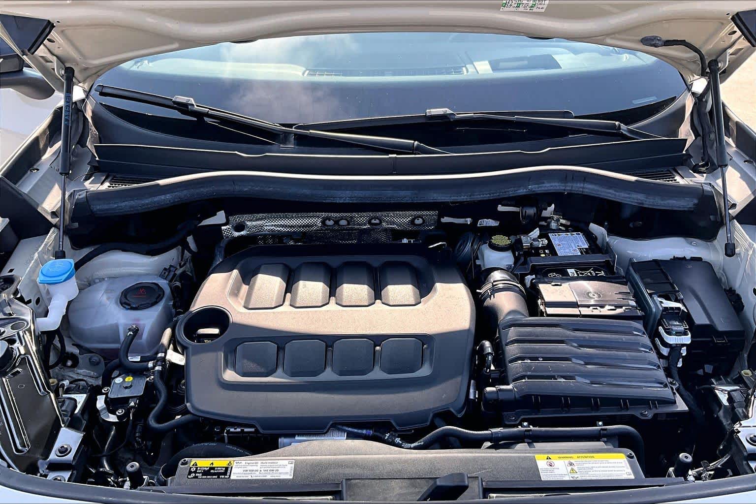 2025 Volkswagen Tiguan photo 30 of 35