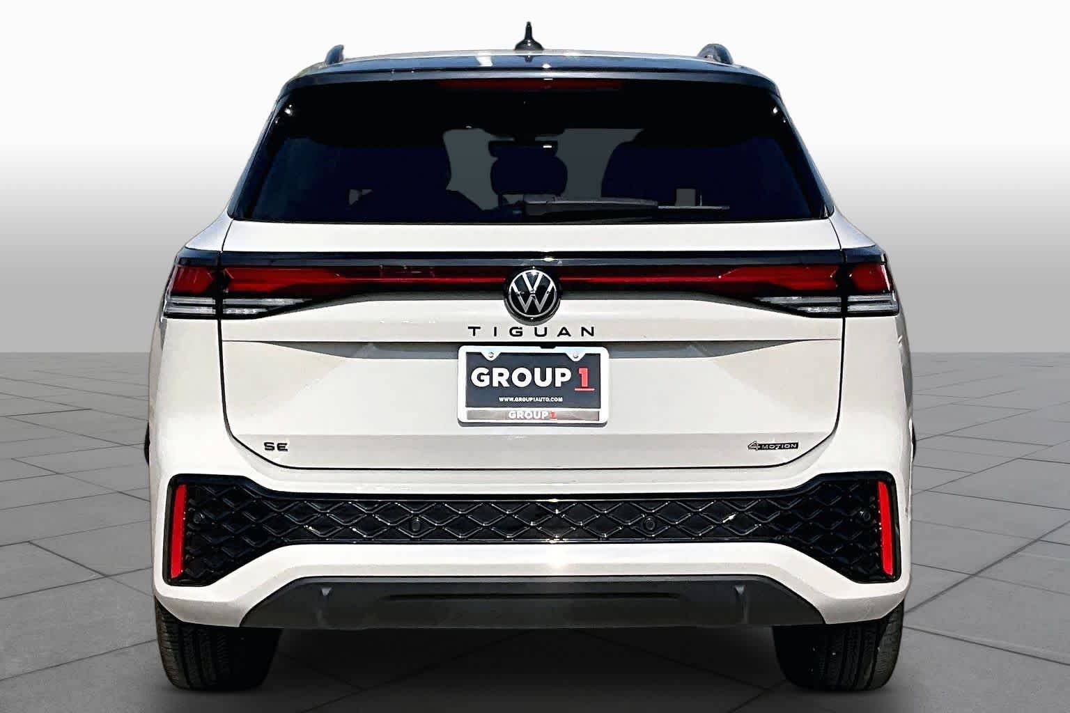 2025 Volkswagen Tiguan photo 5 of 35