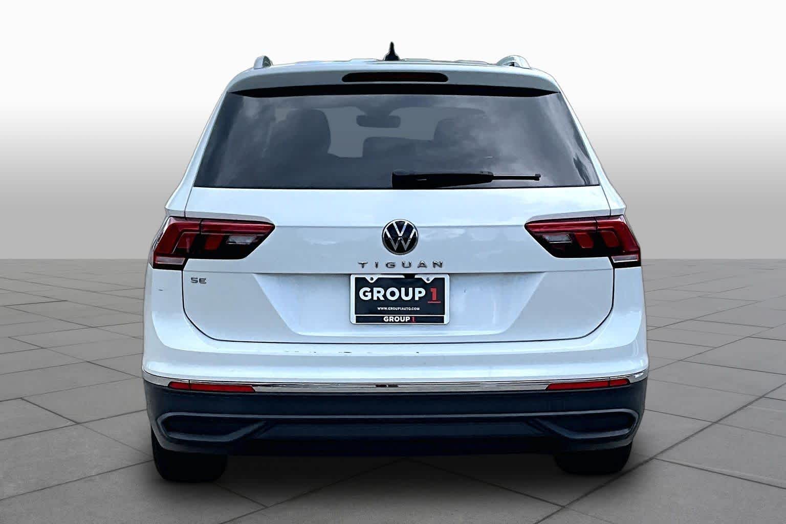 2023 Volkswagen Tiguan SE Opal White Pearl at Auto Boutique Texas