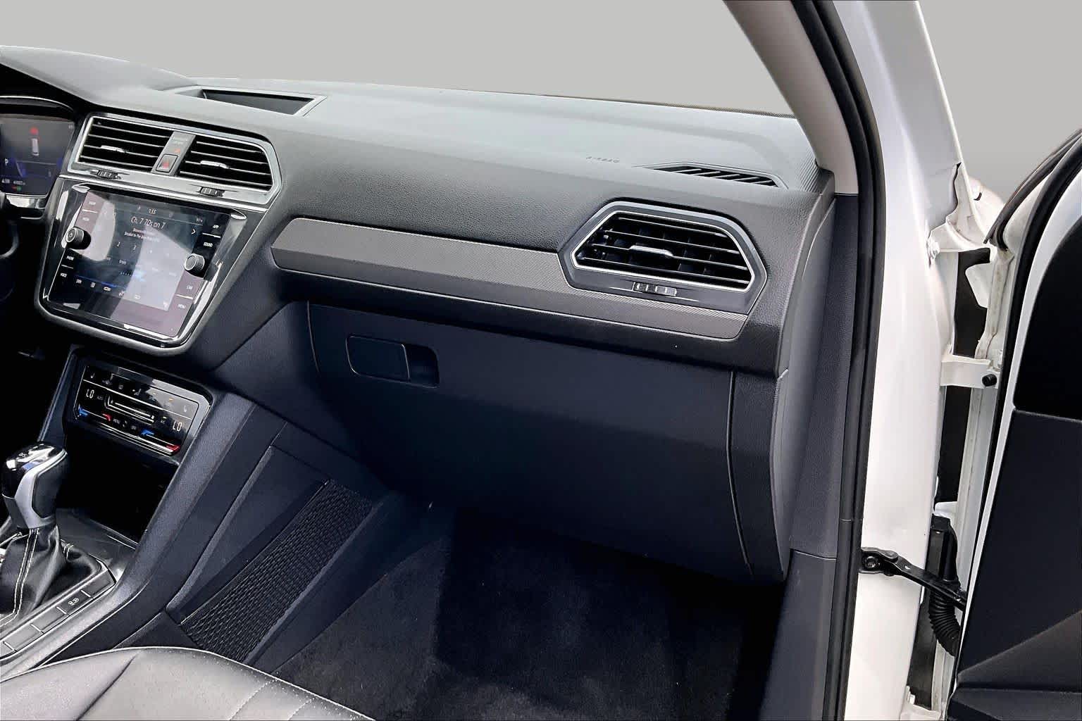 2023 Volkswagen Tiguan SE Opal White Pearl at Auto Boutique Texas