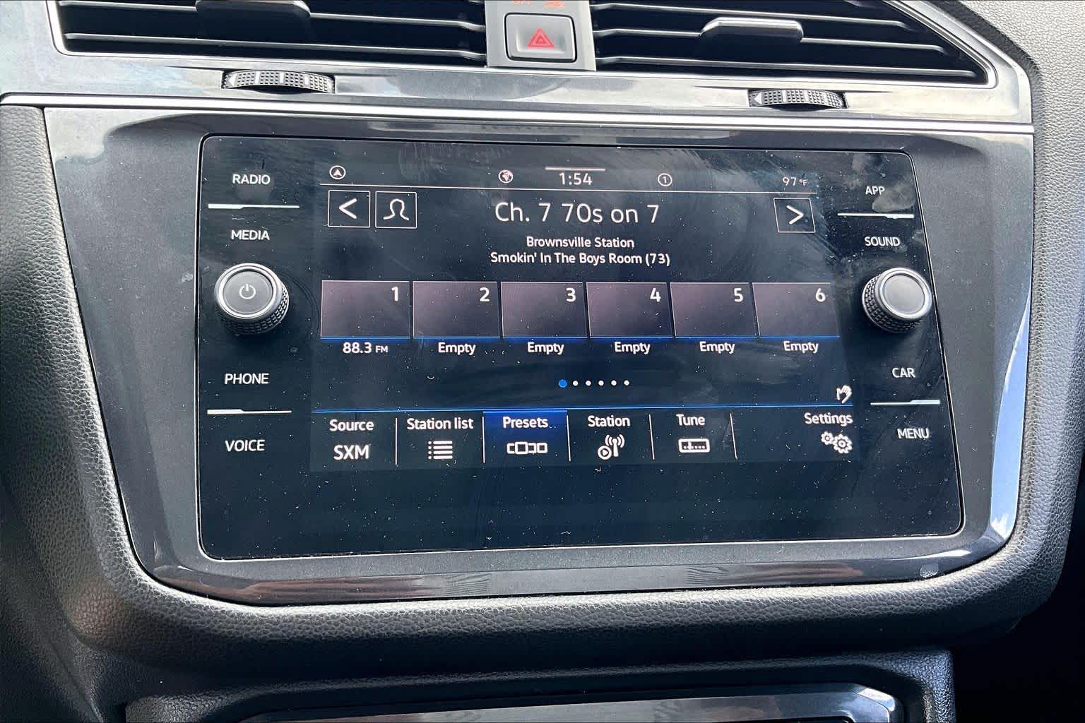 2023 Volkswagen Tiguan SE Opal White Pearl at Auto Boutique Texas