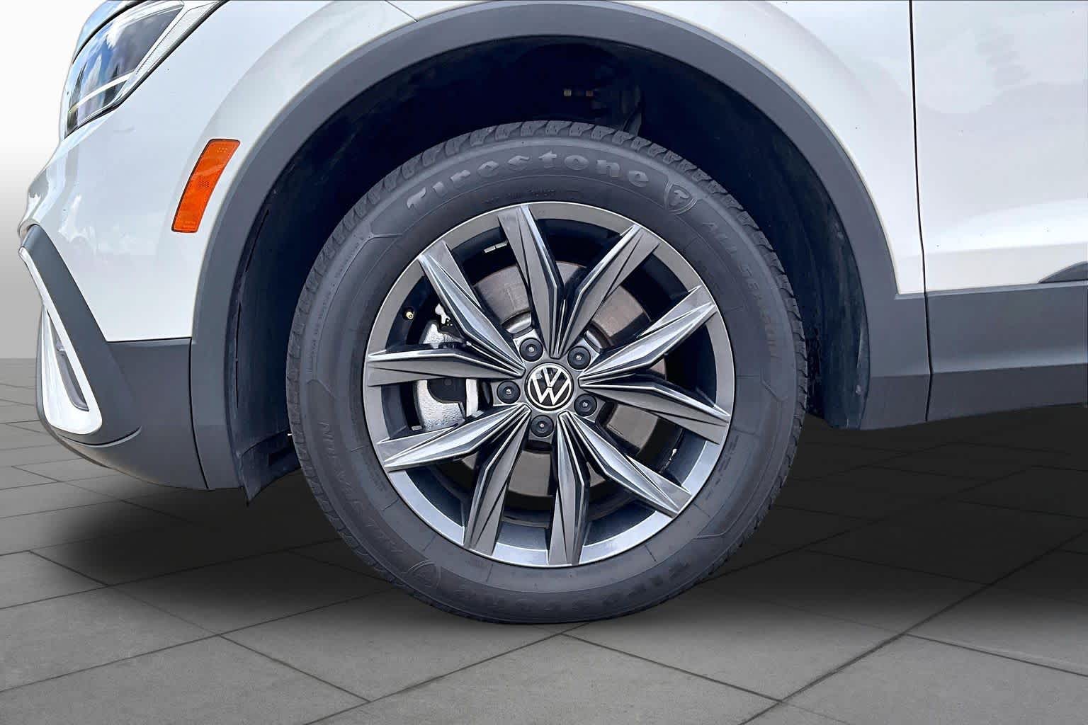 2023 Volkswagen Tiguan SE Opal White Pearl at Auto Boutique Texas