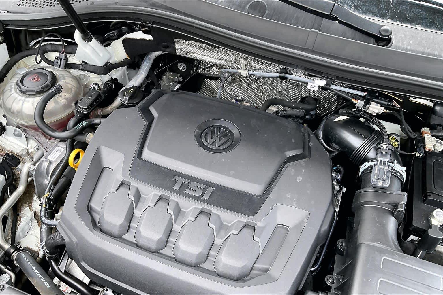 2023 Volkswagen Tiguan SE Opal White Pearl at Sterling McCall Nissan