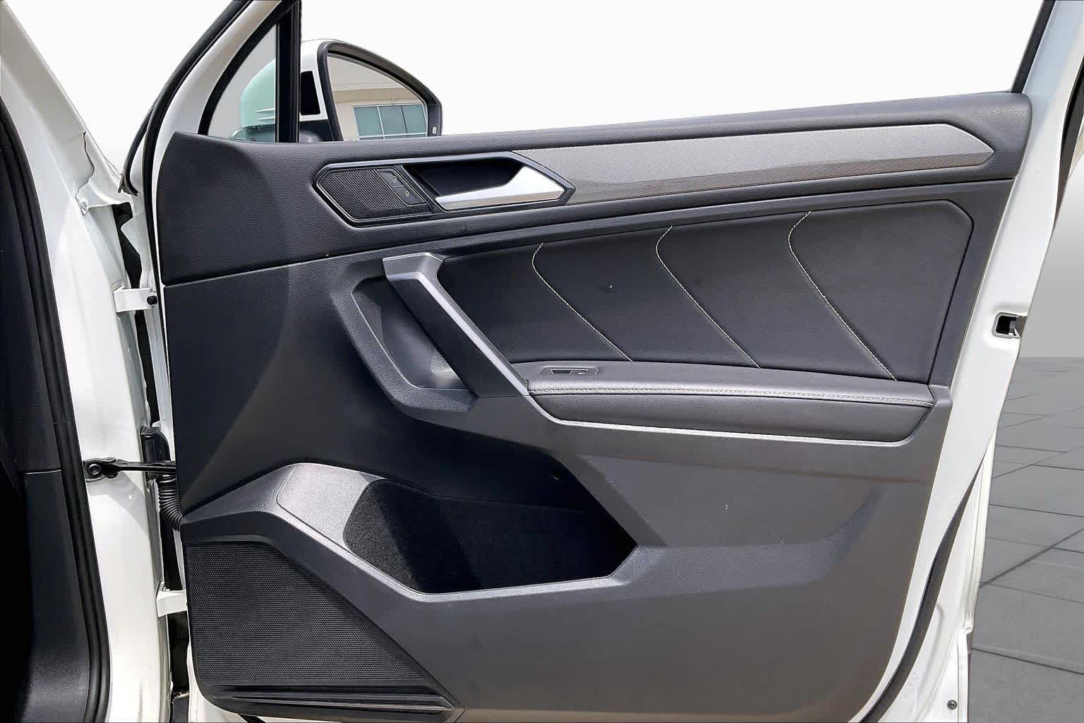 2023 Volkswagen Tiguan SE Opal White Pearl at Sterling McCall Nissan
