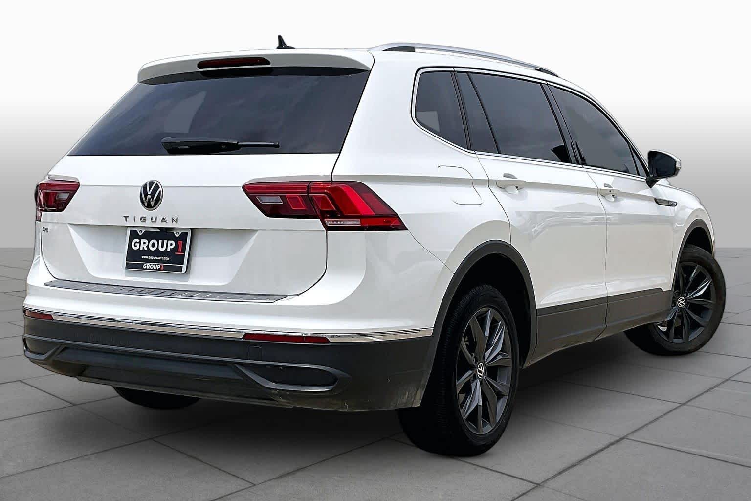 2023 Volkswagen Tiguan SE Opal White Pearl at Sterling McCall Nissan
