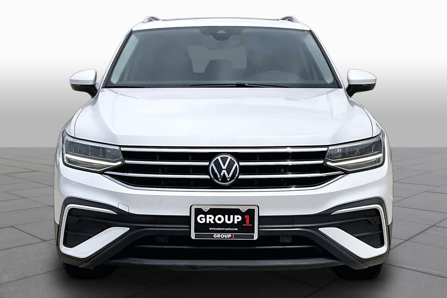 2023 Volkswagen Tiguan SE Opal White Pearl at Sterling McCall Nissan