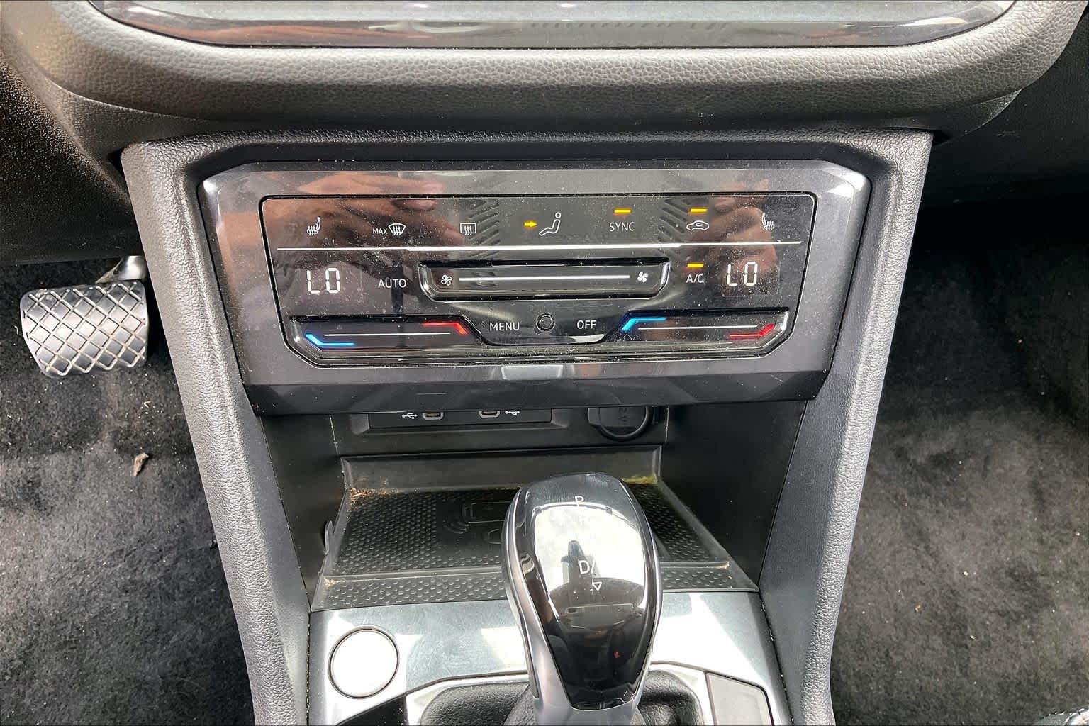 2023 Volkswagen Tiguan SE Opal White Pearl at Sterling McCall Nissan