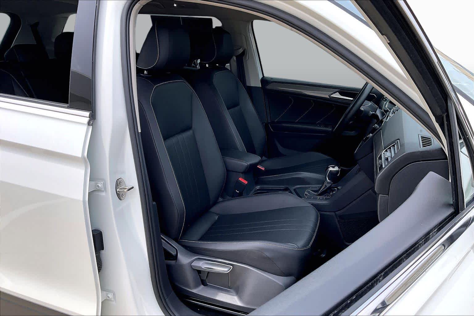 2023 Volkswagen Tiguan SE Opal White Pearl at Sterling McCall Nissan