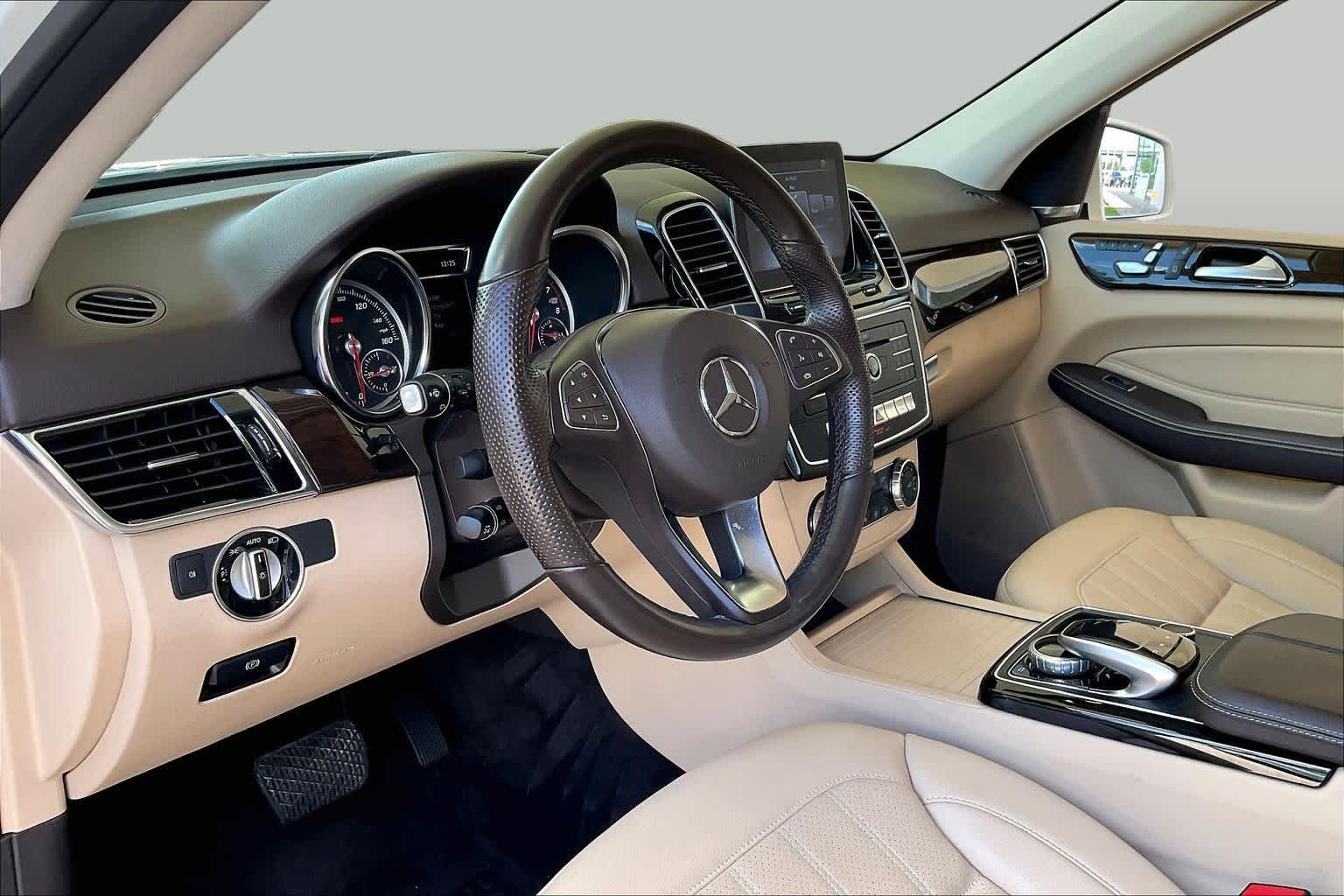2018 Mercedes-Benz GLE 350 GLE 350 Polar White at Lexus Southwest Houston