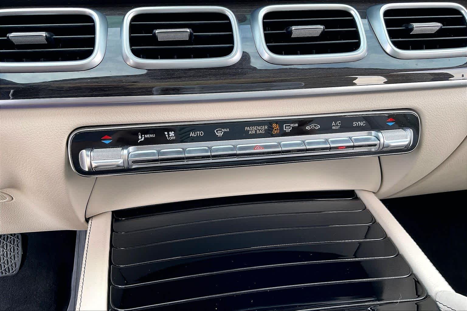 2022 Mercedes-Benz GLE GLE 350 Obsidian Black Metallic at Mercedes-Benz of Houston North