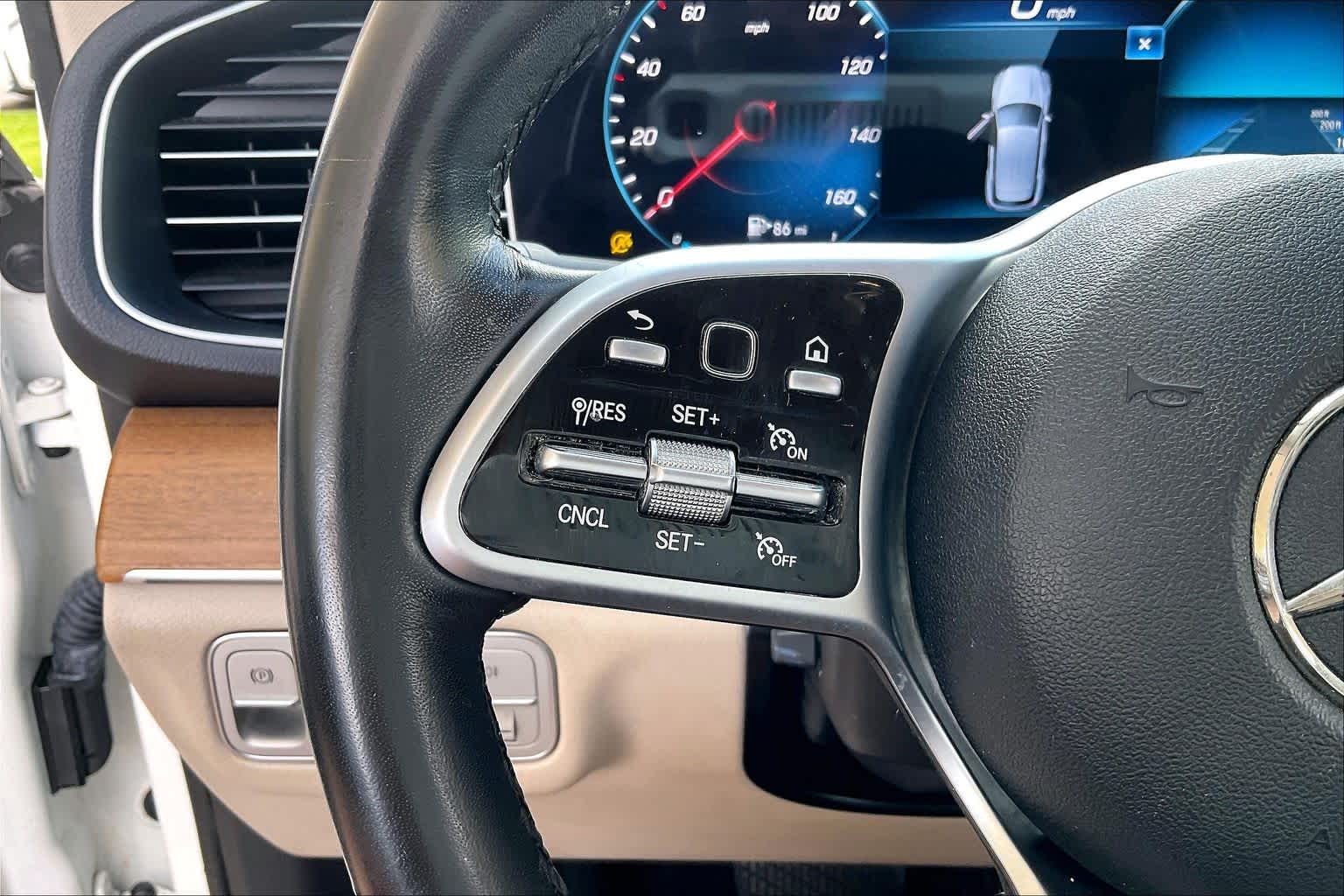 2021 Mercedes-Benz GLE 350 photo 22 of 35