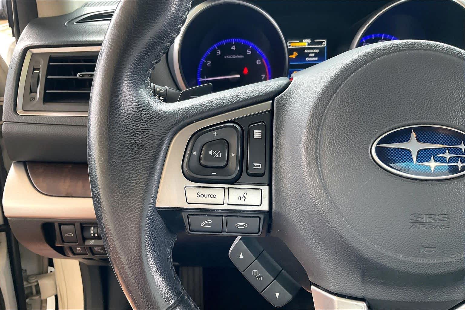 2015 Subaru Outback 2.5i Limited Crystal White Pearl at AutoNation USA Katy