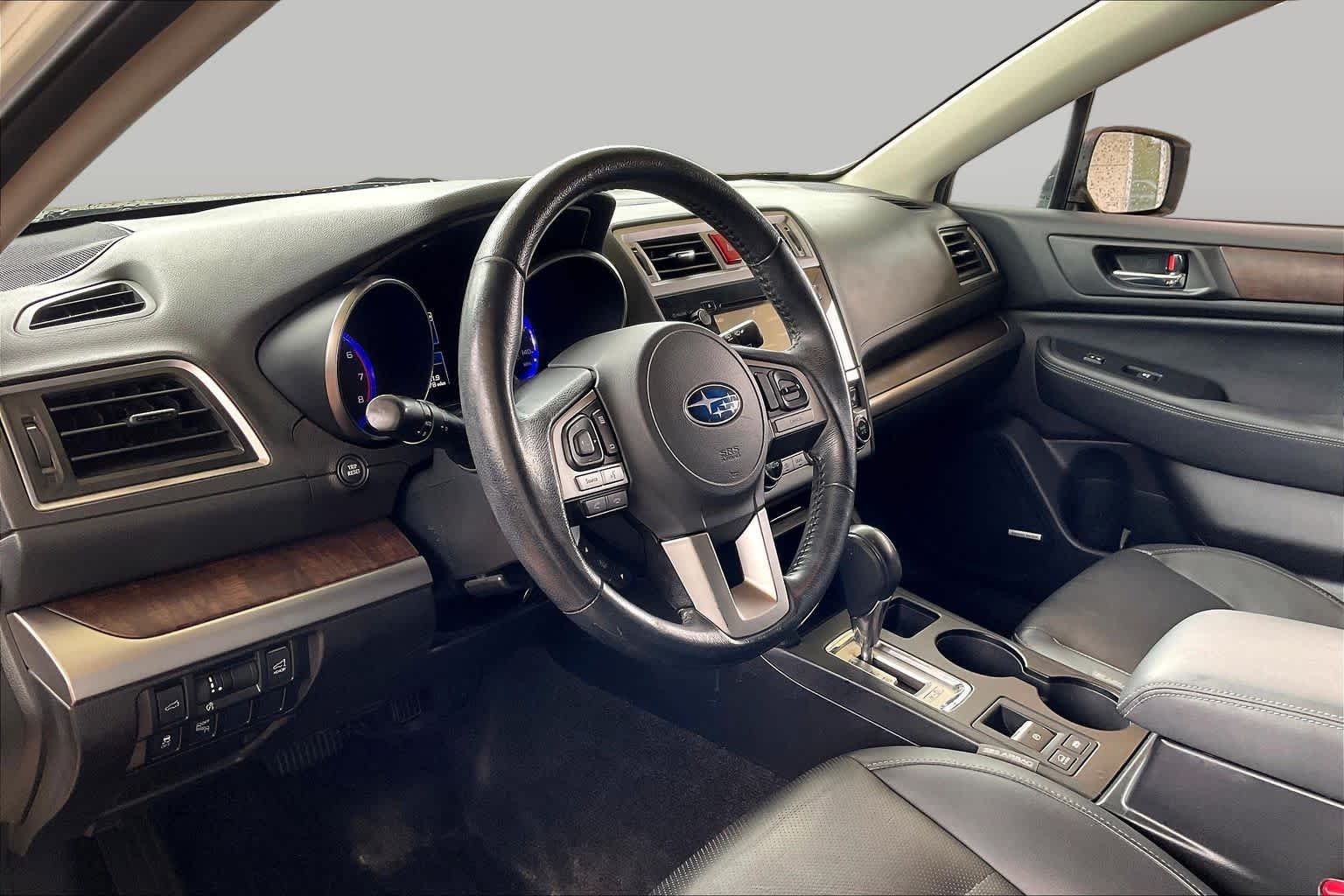 2015 Subaru Outback 2.5i Limited Crystal White Pearl at AutoNation USA Katy