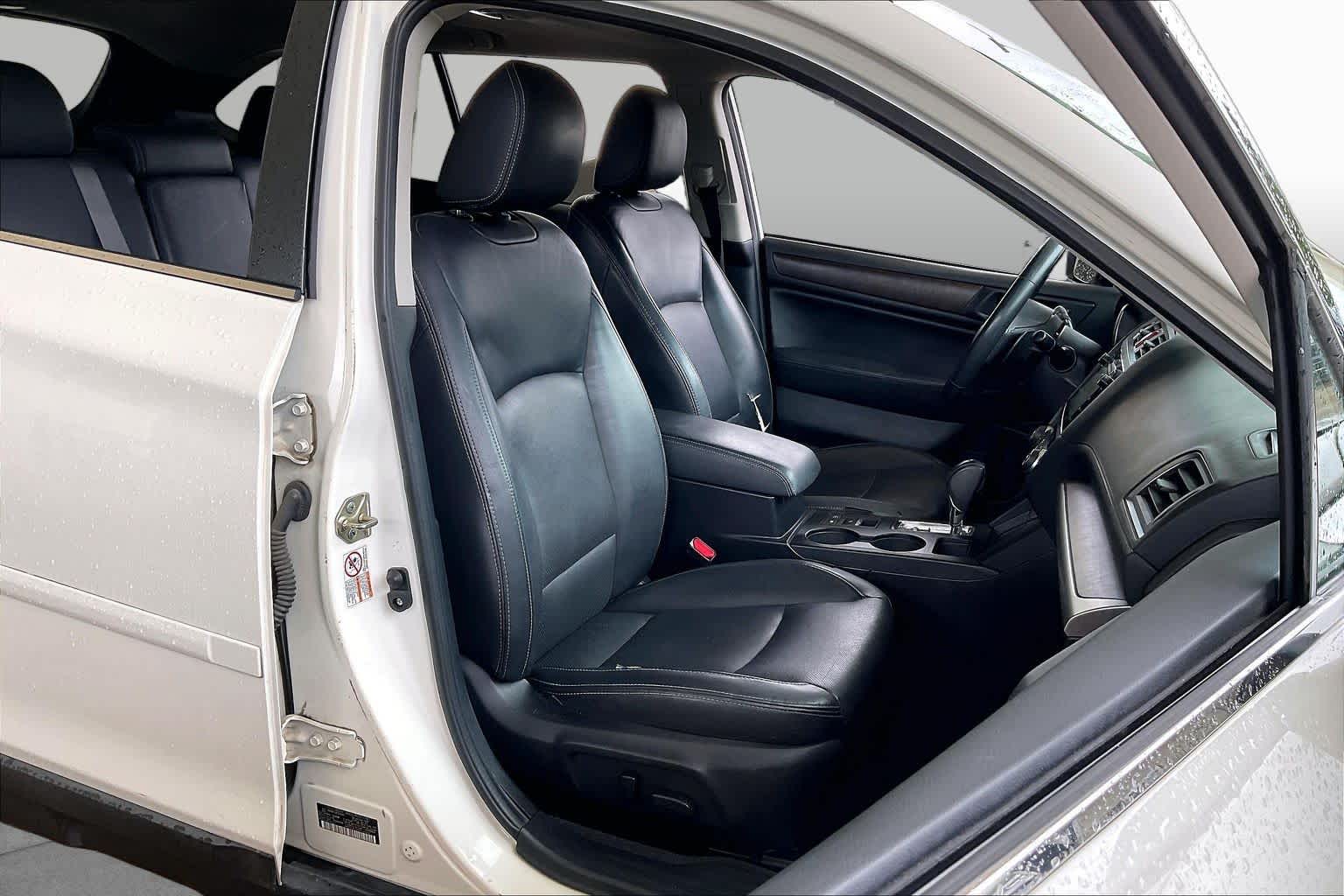 2015 Subaru Outback 2.5i Limited Crystal White Pearl at AutoNation USA Katy