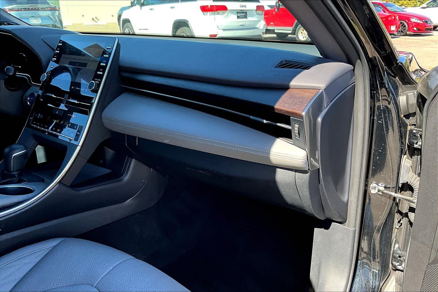 2019 Toyota Avalon Hybrid Limited Midnight Black Metallic at Lexus Southwest Houston