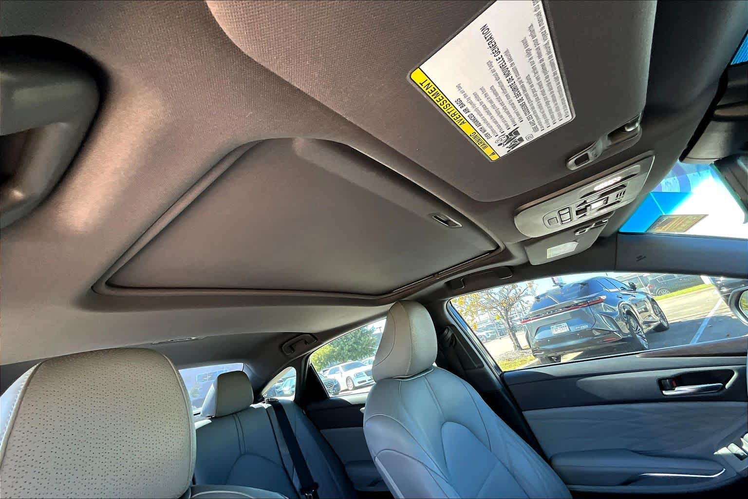 2019 Toyota Avalon Hybrid Limited Midnight Black Metallic at Lexus Southwest Houston