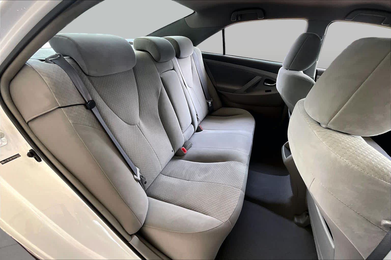2009 Toyota Camry  Super White at AutoNation USA Houston
