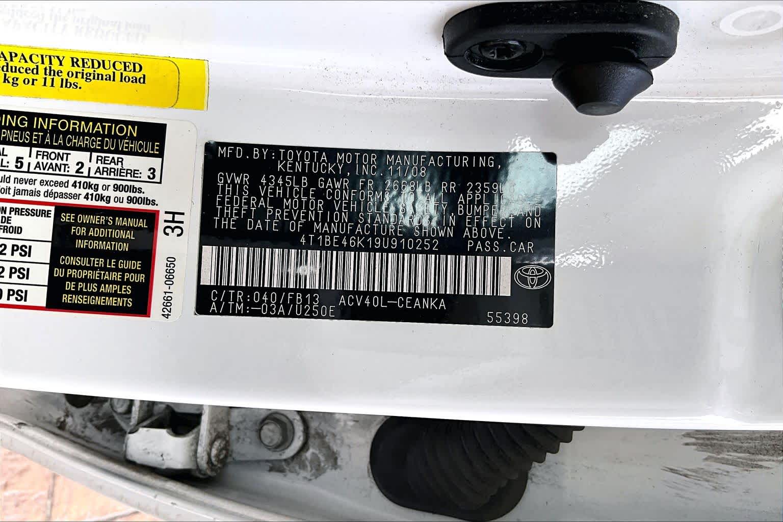 2009 Toyota Camry  Super White at AutoNation USA Houston
