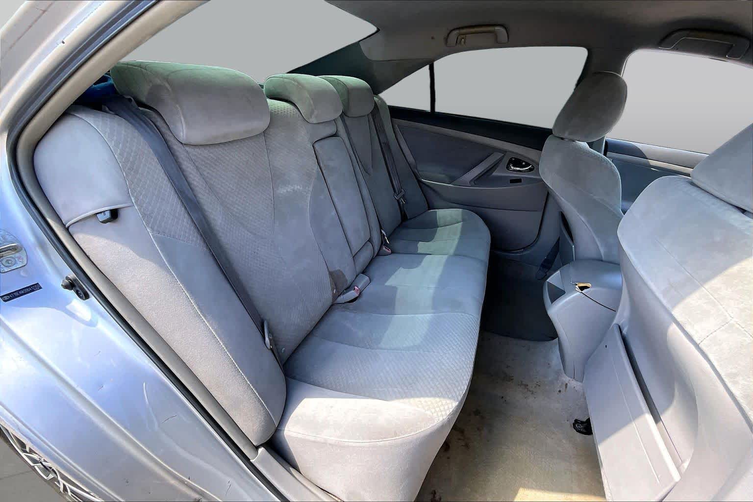 2009 Toyota Camry photo 17 of 31