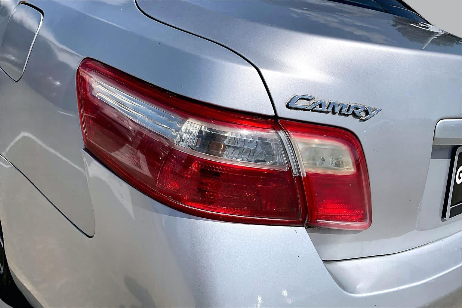 2009 Toyota Camry photo 24 of 31