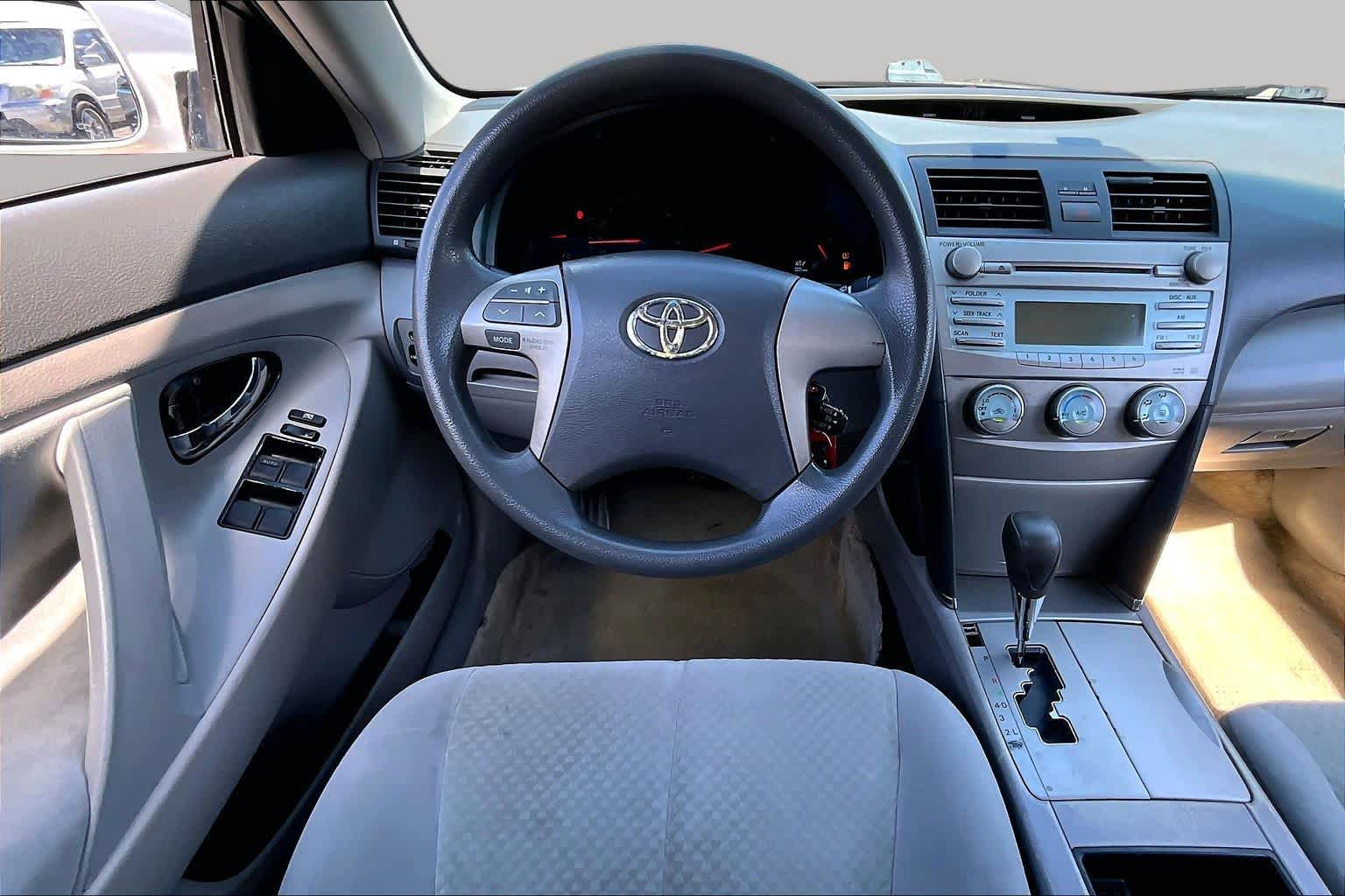2009 Toyota Camry photo 5 of 31