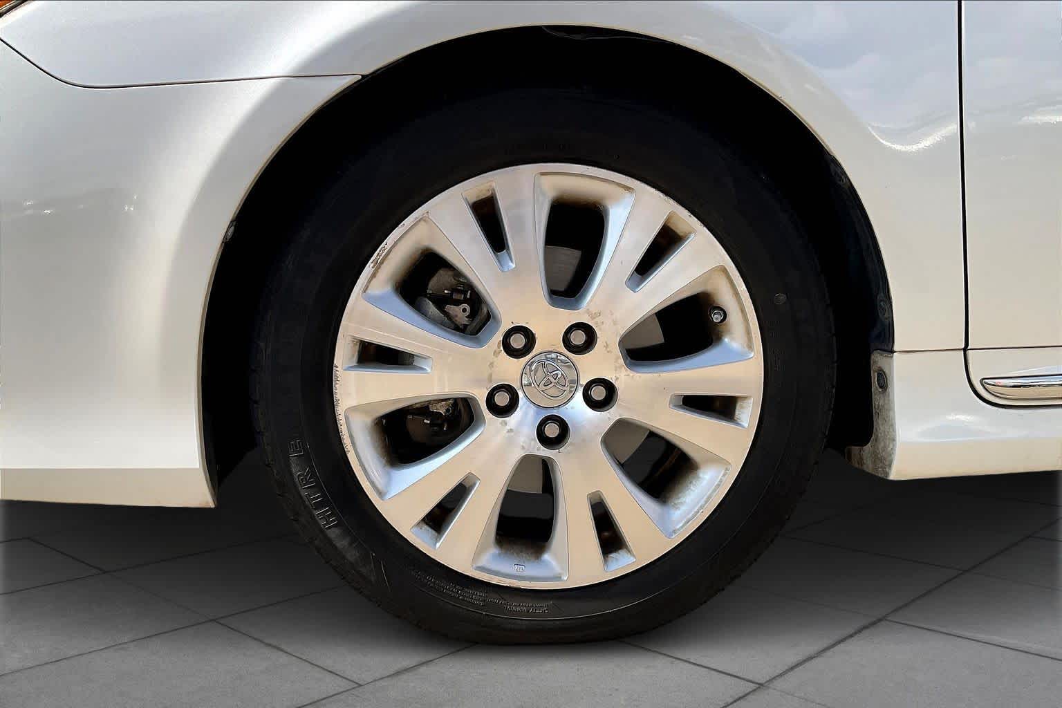 2012 Toyota Avalon  Blizzard Pearl at Lexus Southwest Houston