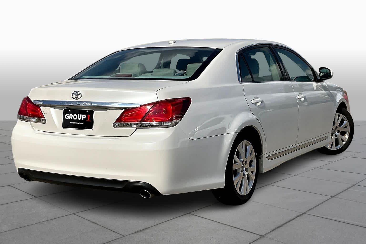 2012 Toyota Avalon  Blizzard Pearl at Lexus Southwest Houston