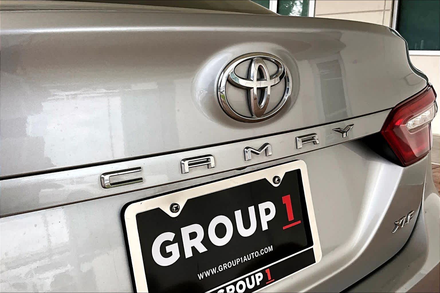 2018 Toyota Camry XLE V6 Celestial Silver Metallic at Beck & Masten Kia
