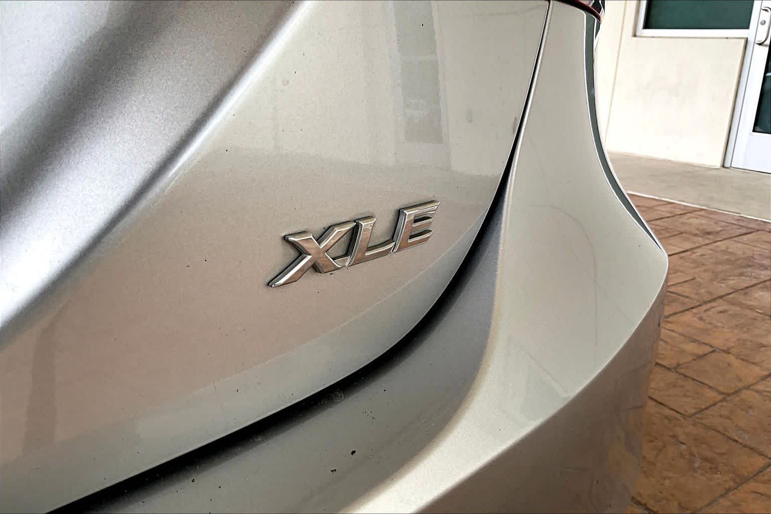 2018 Toyota Camry XLE V6 Celestial Silver Metallic at Beck & Masten Kia
