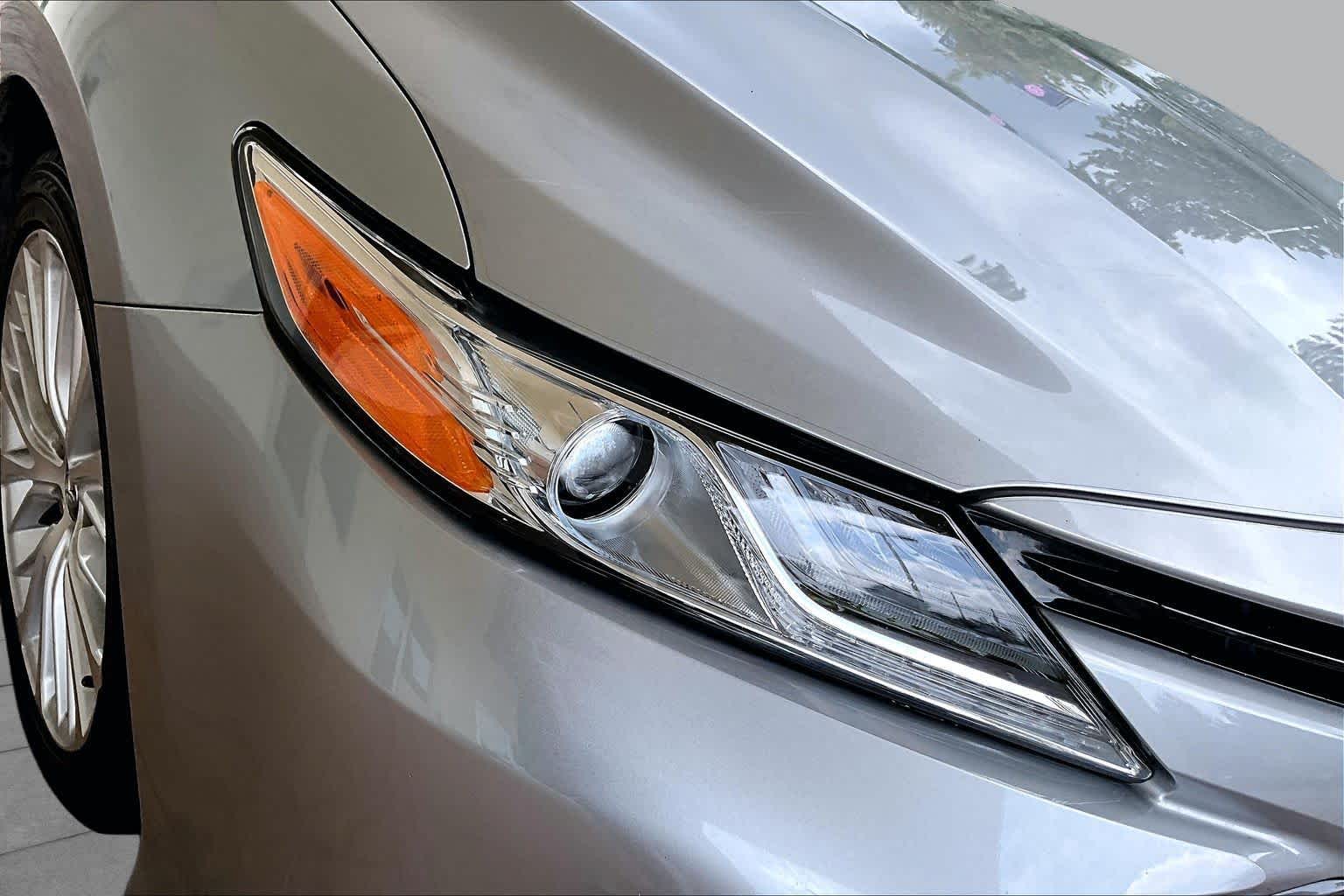2018 Toyota Camry XLE V6 Celestial Silver Metallic at Beck & Masten Kia