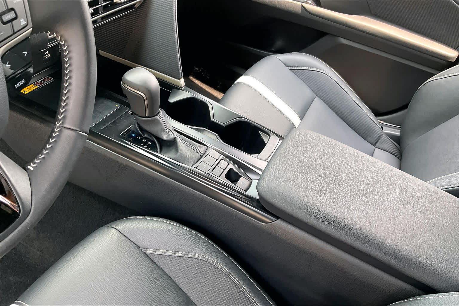 2025 Toyota Camry SE Ice Cap at Group 1 Toyota Southwest