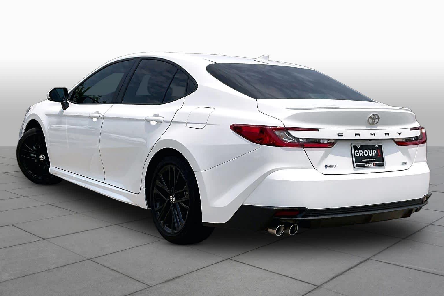 2025 Toyota Camry SE Ice Cap at Group 1 Toyota Southwest