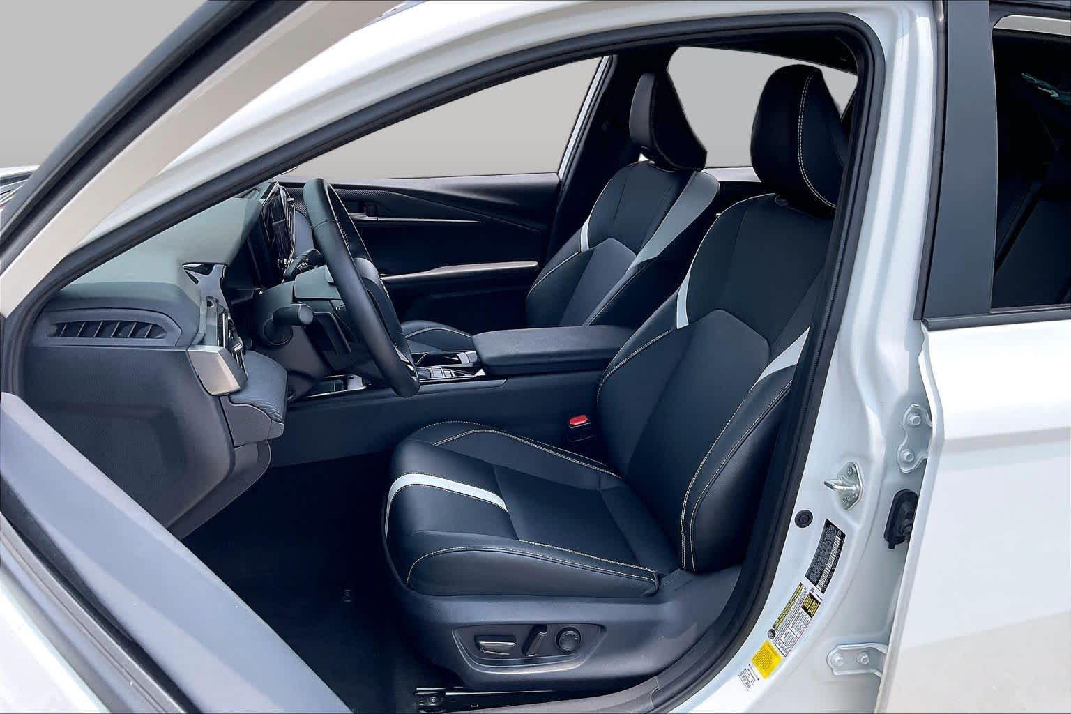 2025 Toyota Camry SE Ice Cap at Group 1 Toyota Southwest