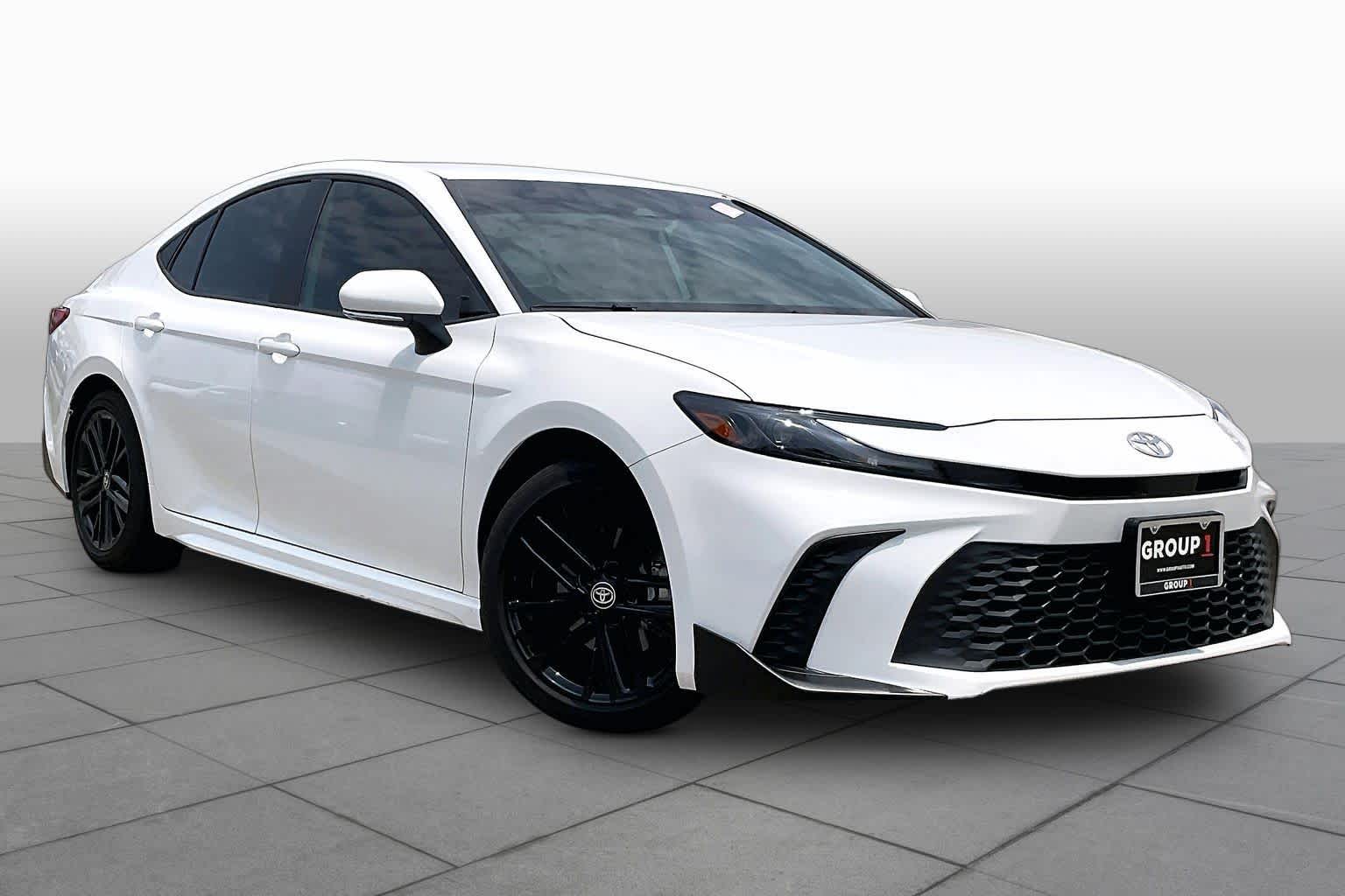 2025 Toyota Camry SE Ice Cap at Group 1 Toyota Southwest