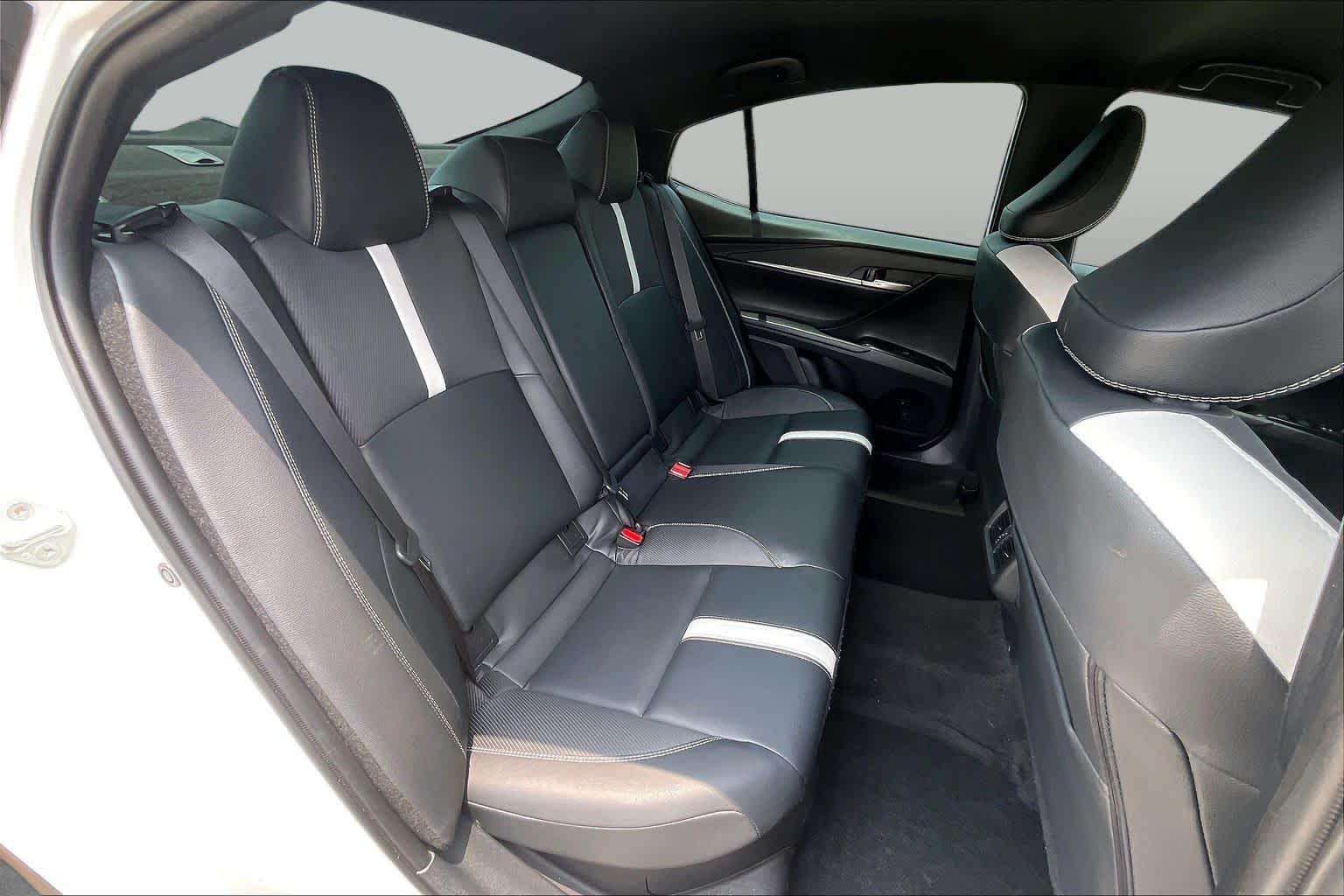 2025 Toyota Camry SE Ice Cap at Group 1 Toyota Southwest