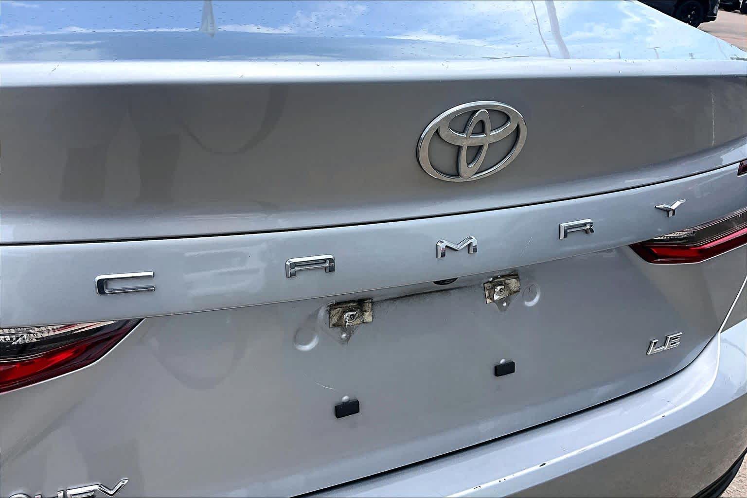 2025 Toyota Camry photo 30 of 34