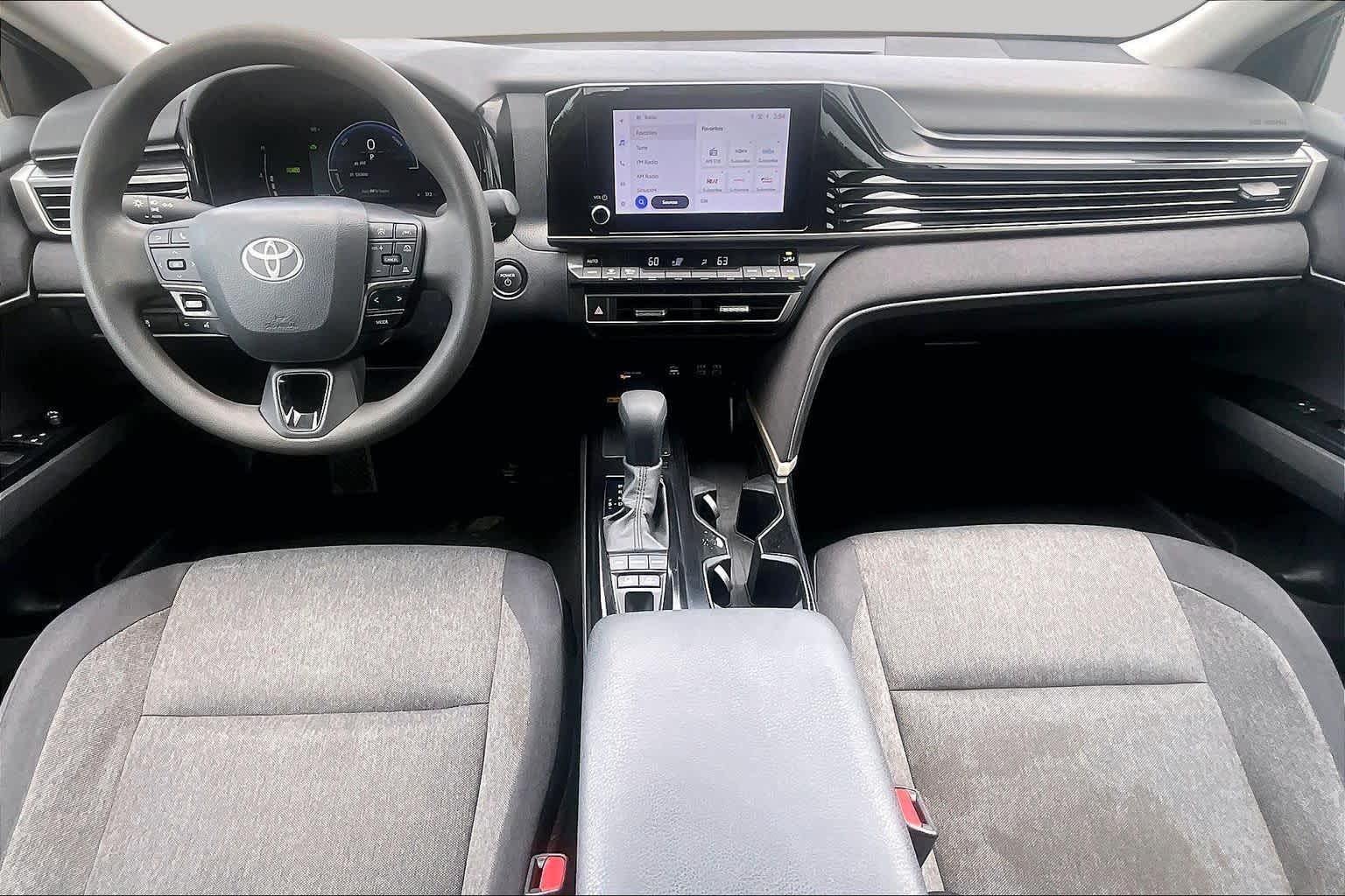 2025 Toyota Camry photo 15 of 34