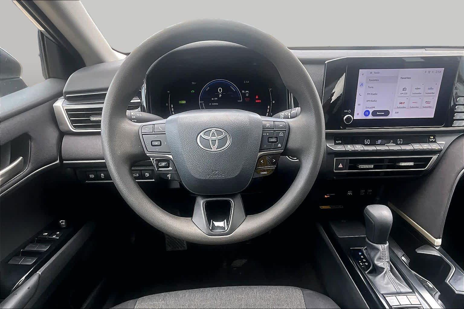 2025 Toyota Camry photo 6 of 34