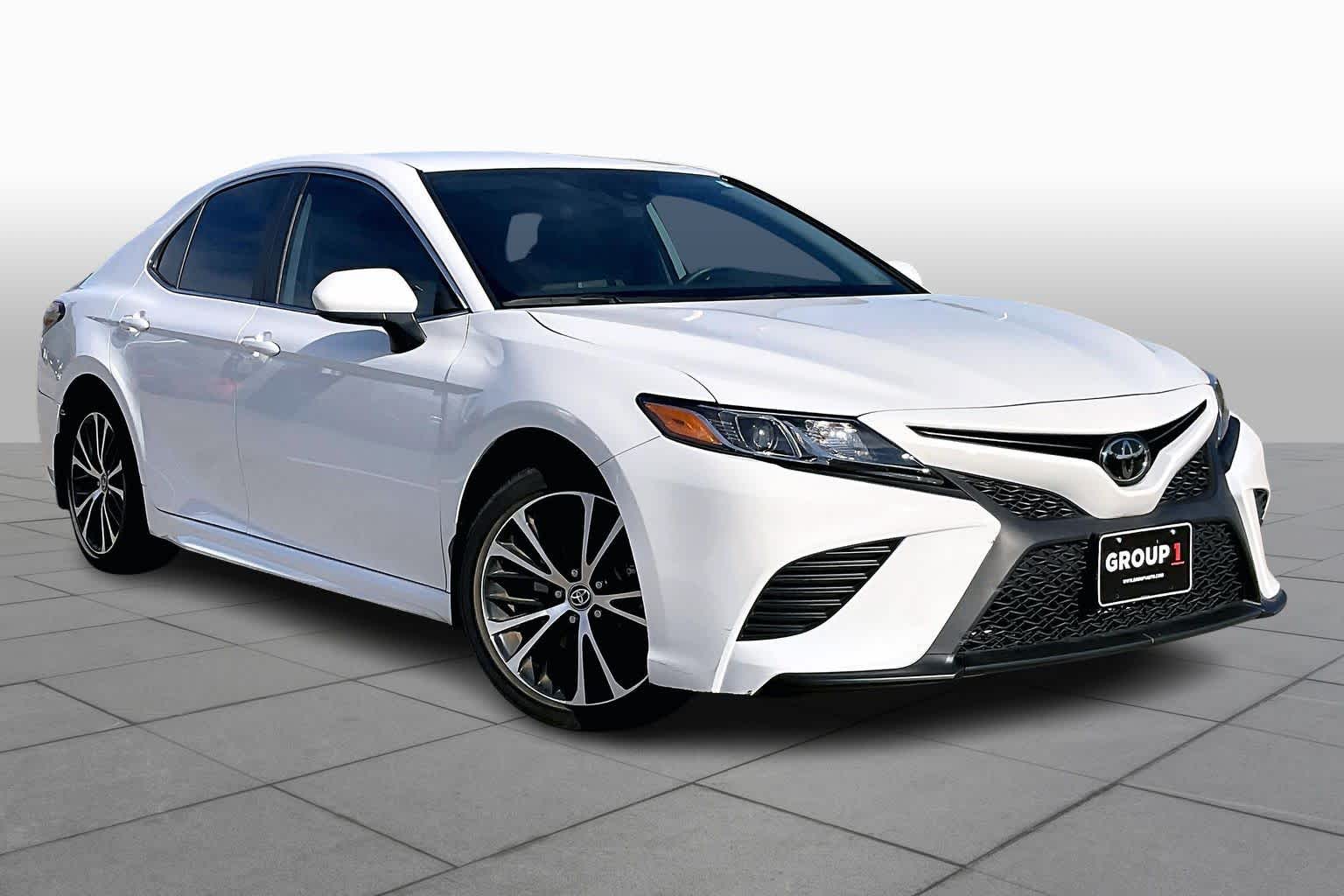 2020 Toyota Camry SE Super White at Mercedes-Benz of Houston North