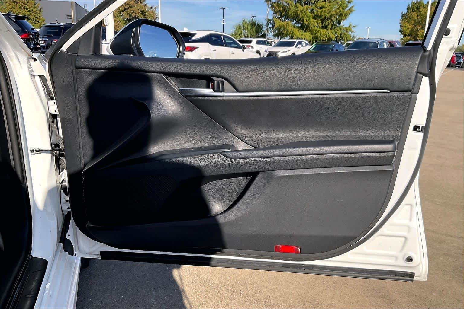 2020 Toyota Camry SE Super White at Mercedes-Benz of Houston North